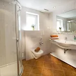 Hochland 4*