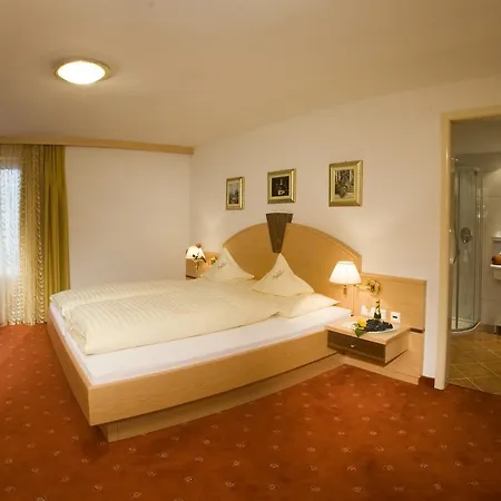 Hochland 4*